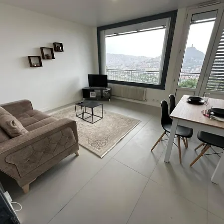 T3 64m2 Avec Balcon, Vue Sur Le Centre Historique, Wi-fi Et Parking Gratuit Appartamento Le Puy-en-Velay