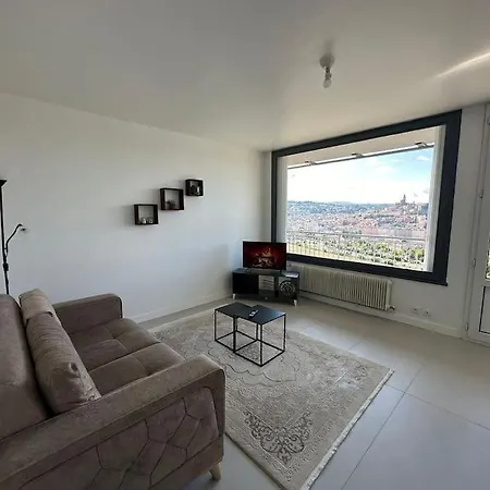 T3 64m2 Avec Balcon, Vue Sur Le Centre Historique, Wi-fi Et Parking Gratuit Appartamento Le Puy-en-Velay